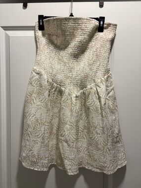 Universal Thread White Smocked Top with Elastic Trim